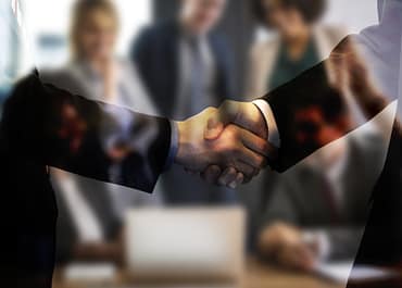 Recognizing Body Language Buying Signals